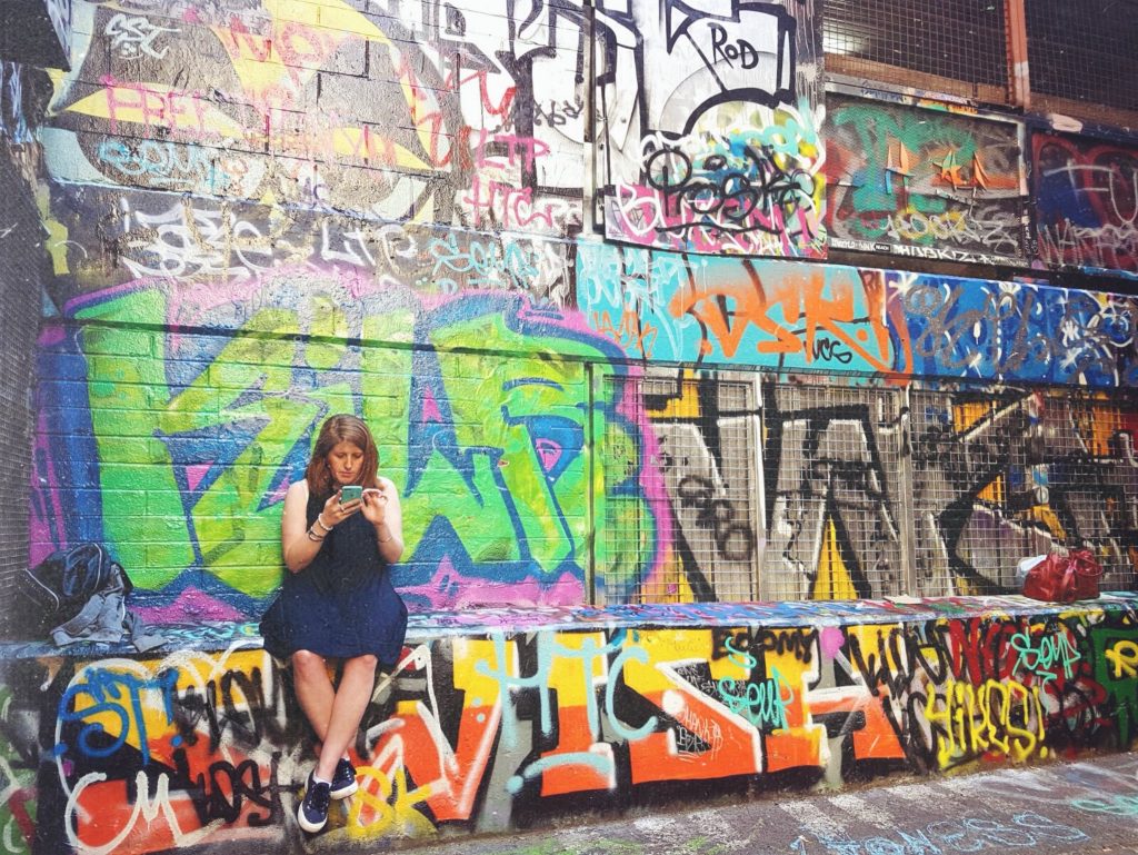 María Laura Luna en Hosier Lane, Melbourne — donde todo empezó.